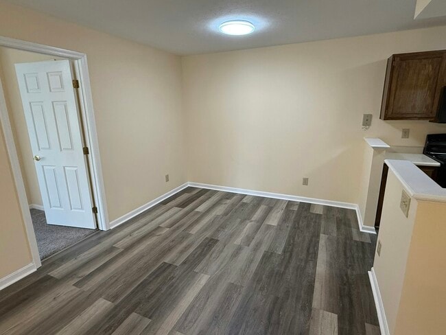 Building Photo - 10136 Carnation Ct