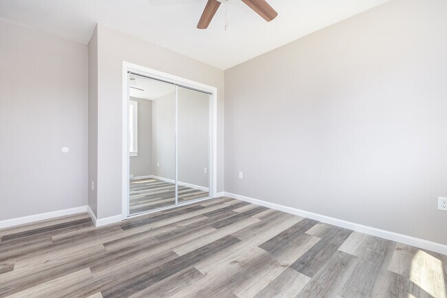 Building Photo - 81 Main St