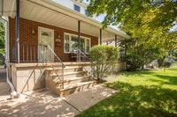 Building Photo - 417 N Warwick Rd