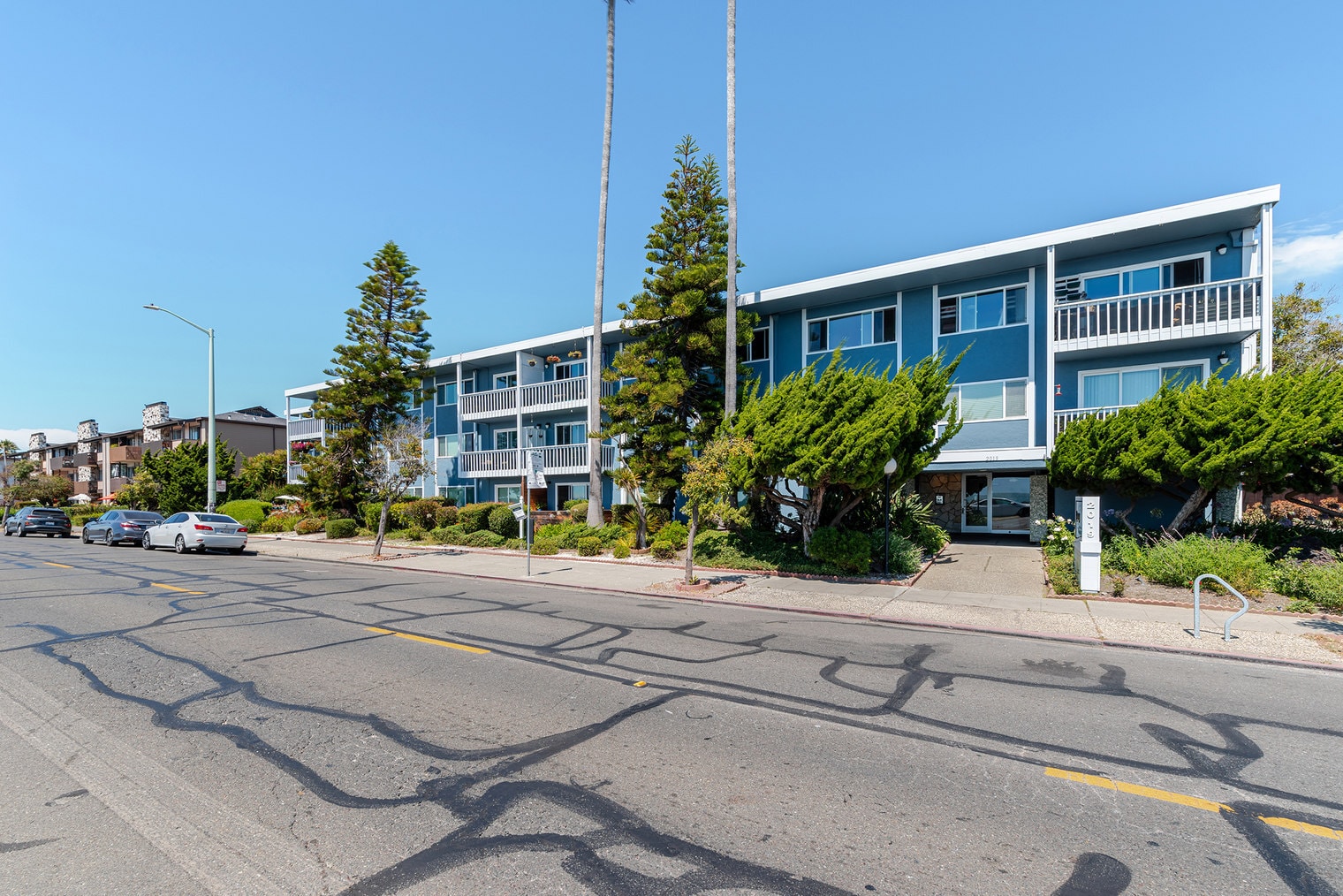 Building Photo - 2019 Shore Line Dr