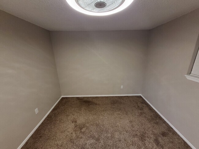 Building Photo - 5155 Quinella Ct