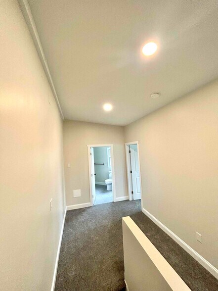 Building Photo - 62 East Ave