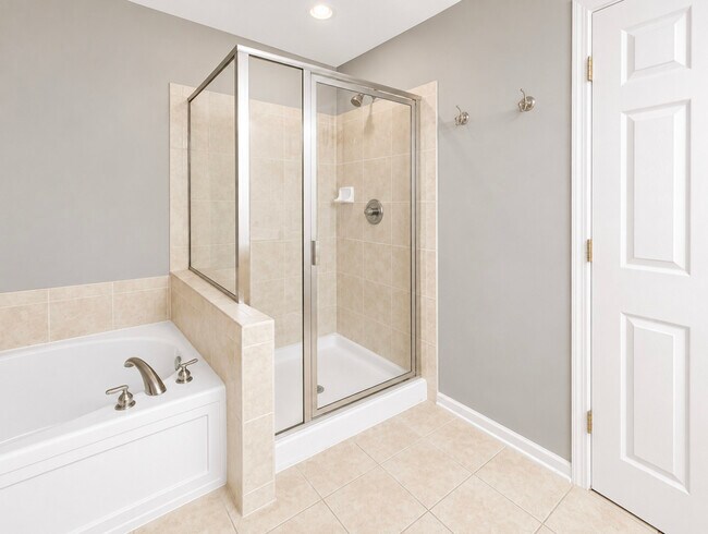 Building Photo - 3131 Saganashkee Ln