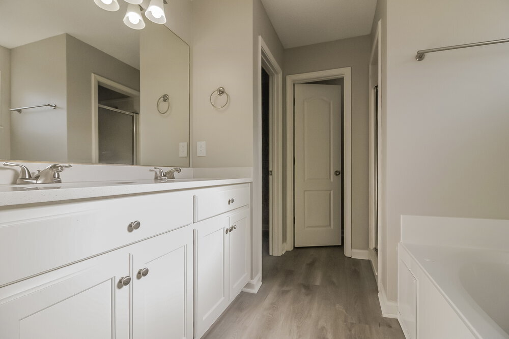 Building Photo - 200 Cameron Dr