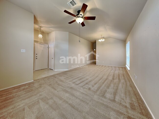Building Photo - 721 Nancy Dr
