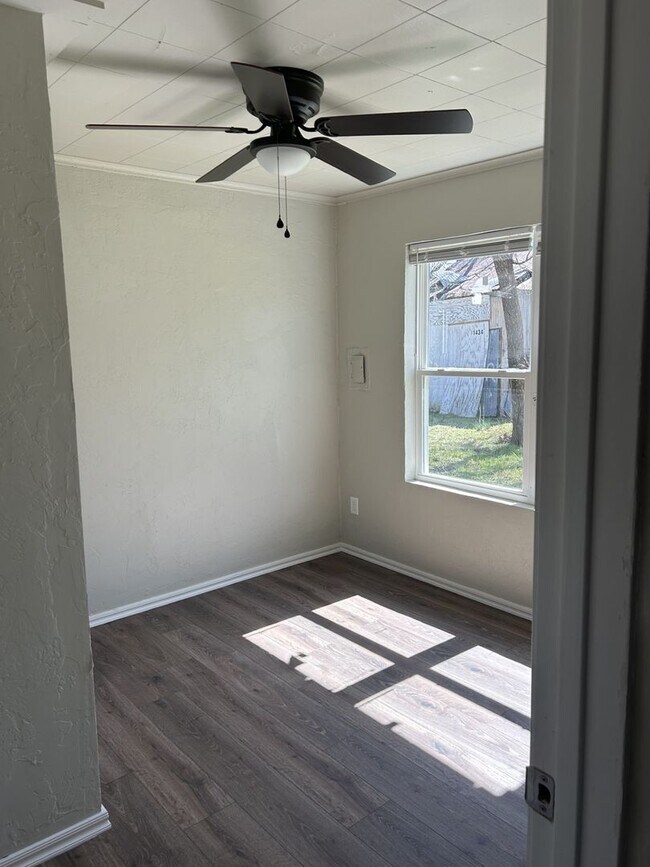 Building Photo - Beautiful Fully Remodeled 3 bedroom in Oklahoma City