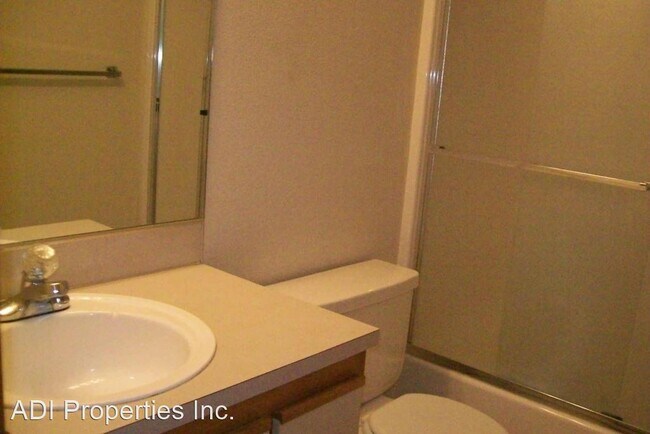Building Photo - 2 br, 2 bath House - 10362 SW Riley Ct.