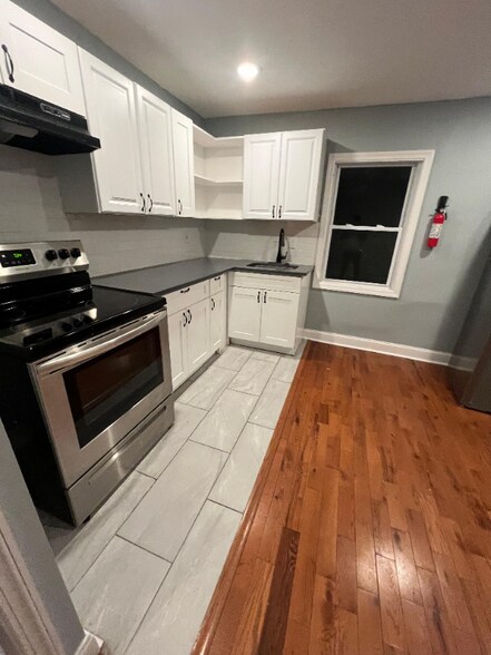 Building Photo - 18 N 19th St