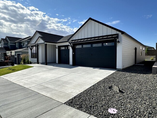 Building Photo - Brand New 3-Bed, 2-Bath Home for Lease – 1,877 sq ft in South Richland