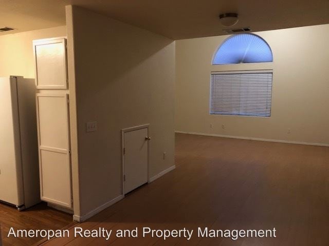 Building Photo - 2125 Saint Paul Way