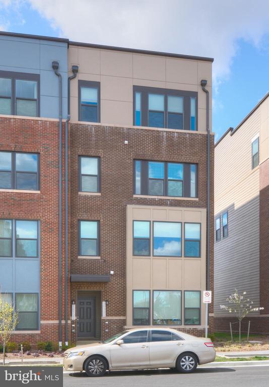 Building Photo - 16322 Connors Wy
