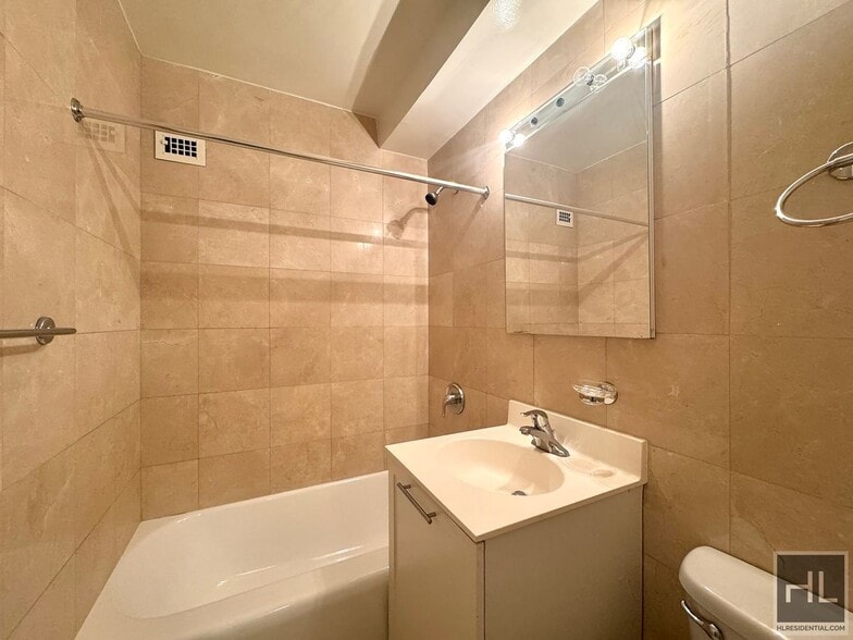 Building Photo - East 79th Street