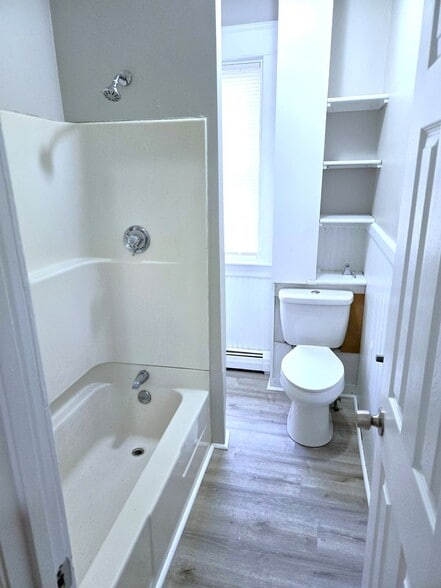 Building Photo - 552-554 Union Avenue