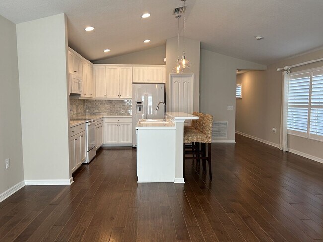 Building Photo - 12721 Sagewood Dr