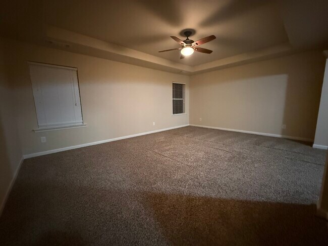 Building Photo - 2056 Tweed Dr