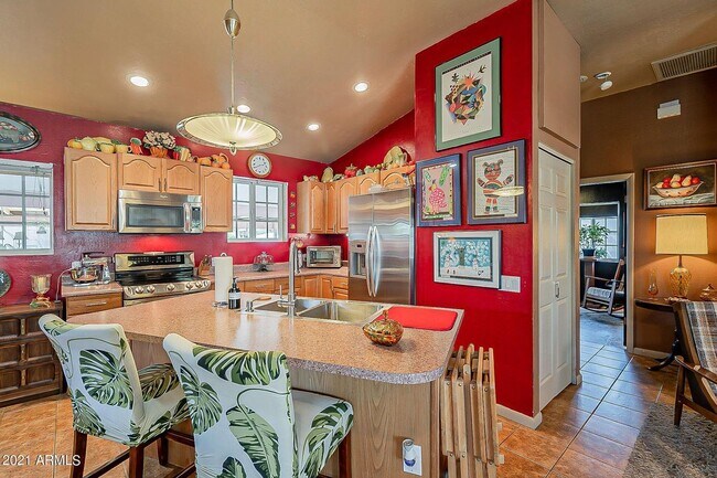 Building Photo - CUTE 2 Bedroom 1 Bath bungalow in Sunnyslope with full casita