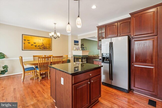 Building Photo - 9327 Hundith Hill Ct