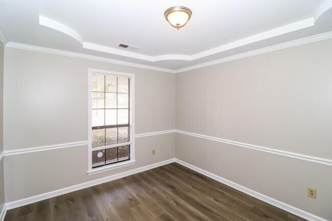 Building Photo - 6491 Tarus Dr