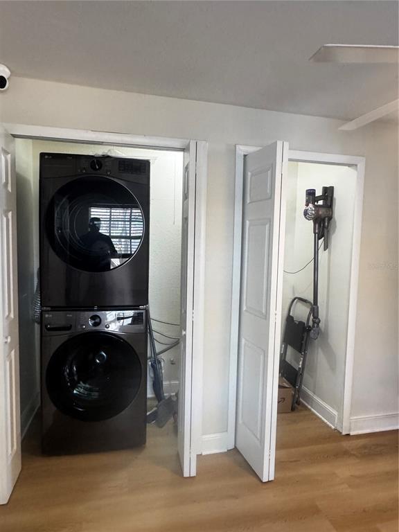 Building Photo - 3008 Hillview St