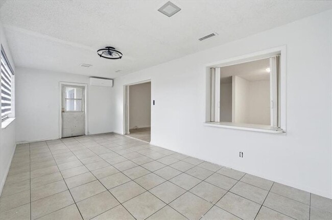 Building Photo - 10151 NW 35th St