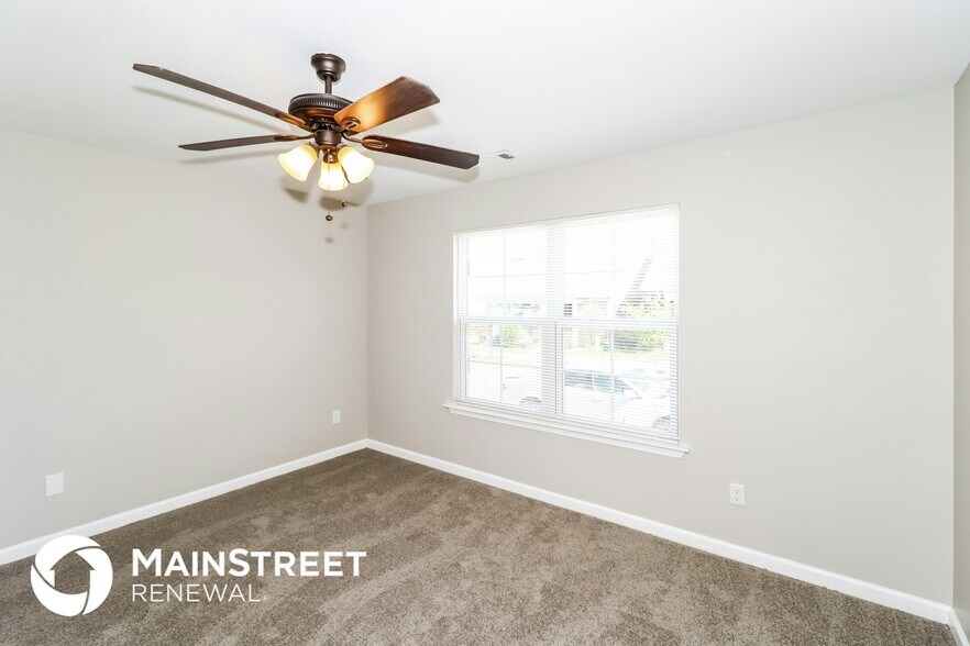 Building Photo - 10202 Sterling Ridge Dr