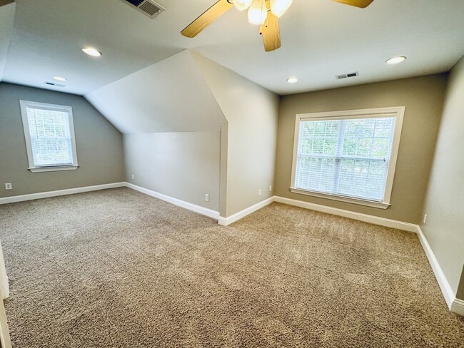 Building Photo - 3571 Brampton Dr