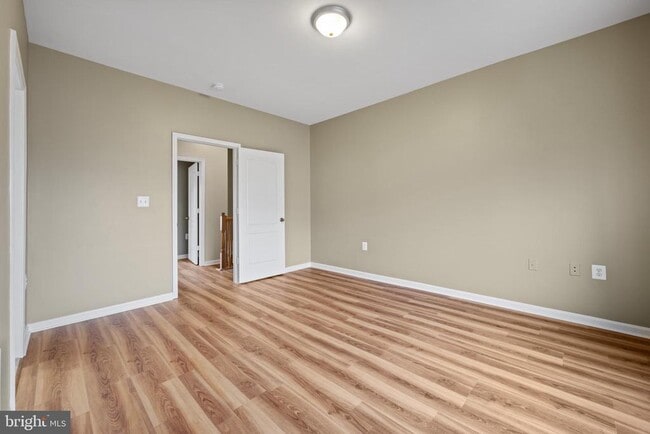 Building Photo - 556 Rhapsody Ct