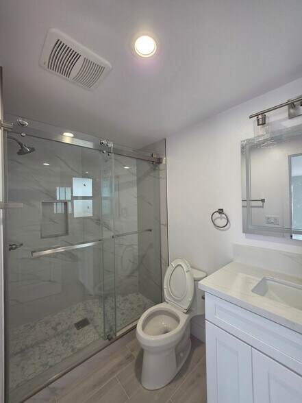 Building Photo - 12412 Lambert Cir