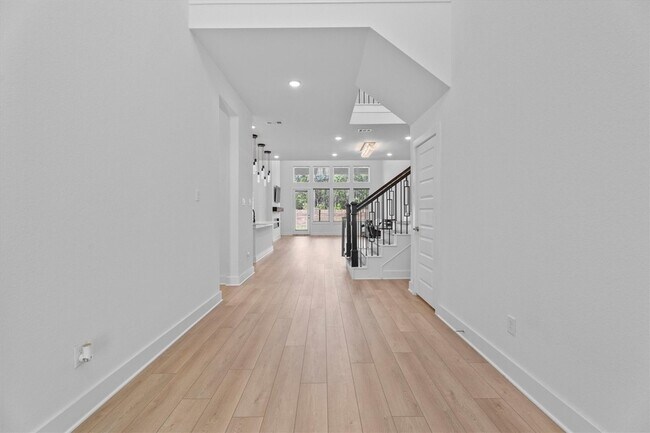Building Photo - 5030 Vly Wind Ct