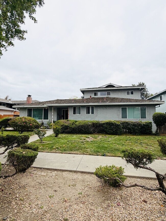 Building Photo - 2964 Neet Ave