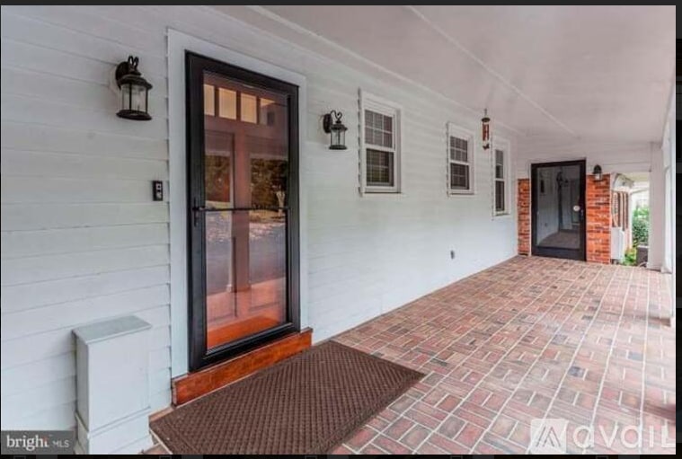 Building Photo - 7110 Ayers Meadow Ln