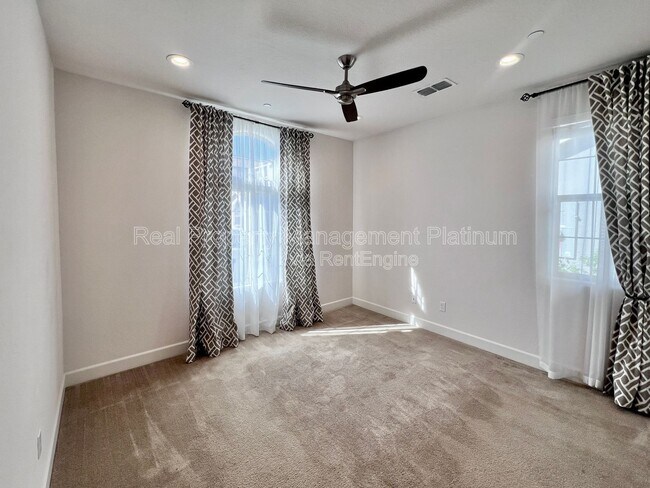 Building Photo - 3415 Brimhall Ln