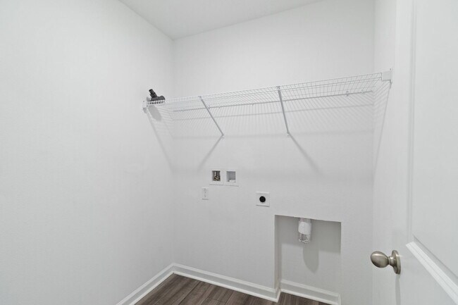 Building Photo - 35524 Eastbrook Ave