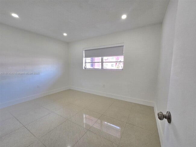 Building Photo - 7520 SW 82nd St