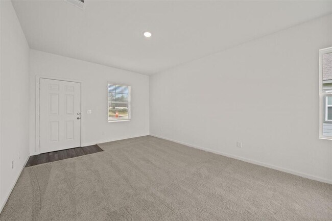 Building Photo - 31318 Williams Lndg St