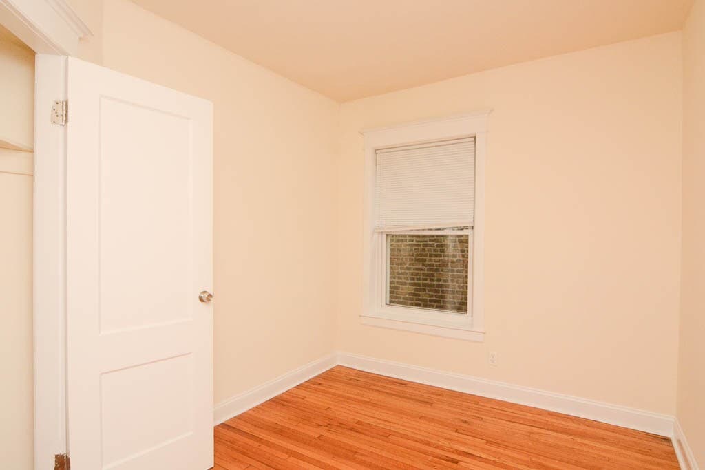 Building Photo - 1524 N Kedzie Ave