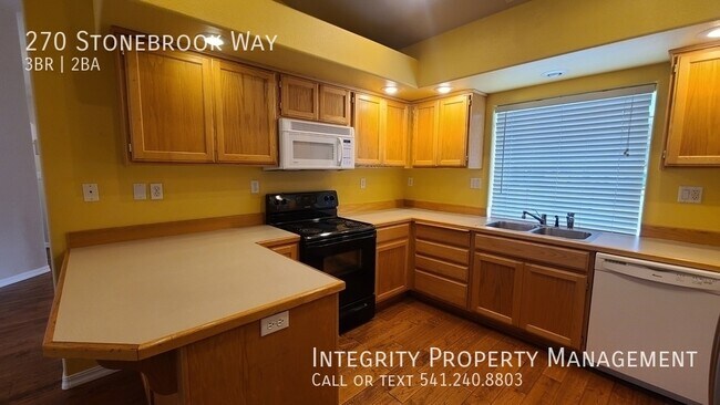 Building Photo - 270 Stonebrook Way