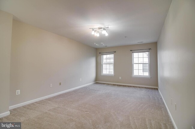 Building Photo - 2035 Astilbe Way