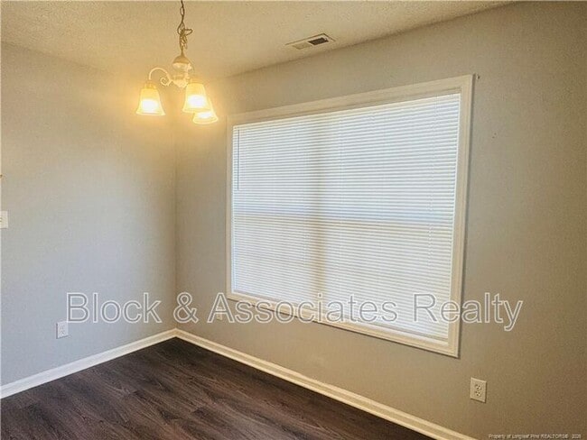 Building Photo - 233 Bahia Ln