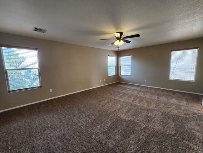 Building Photo - Beautiful former Model Home located near Southern Highlands Golf Club.