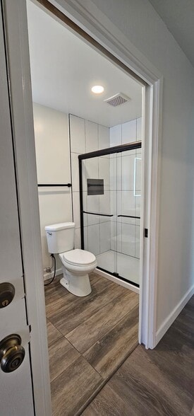 Building Photo - 451 Carneros Ave