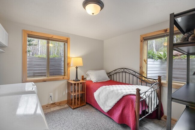 Building Photo - 4801 Conifer Dr