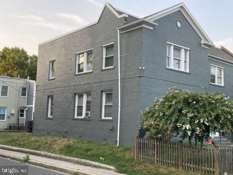 Building Photo - 1600 E St