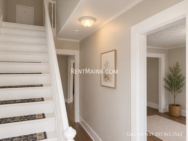 Building Photo - 58 Elm St
