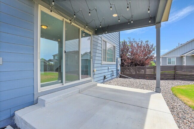 Building Photo - $3,425.00, 4 Beds, 2.5 Baths, Single Famil...