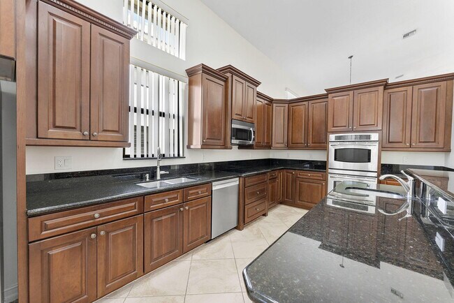 Building Photo - 12945 Pennell Pines Rd