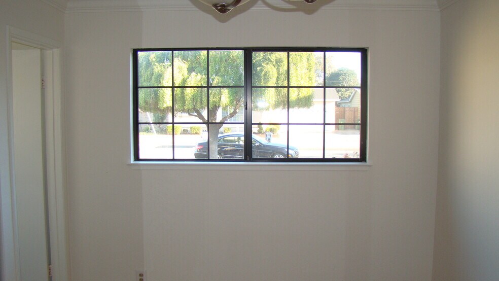 Building Photo - 5119 Silver Reef Dr