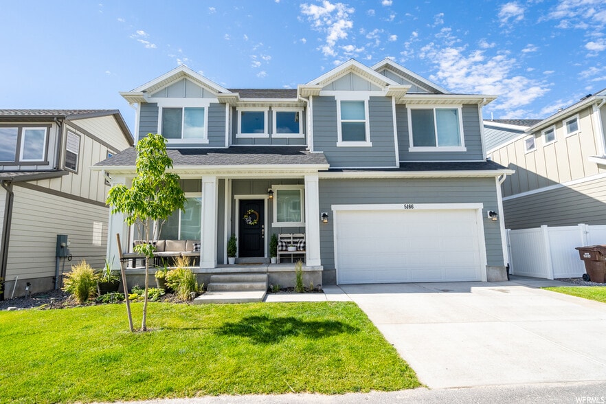 Beautiful modern home - 5166 E Moab Rim Ct