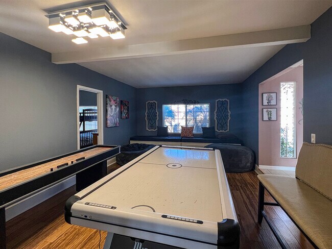 Building Photo - 3853 Lodestar Ln
