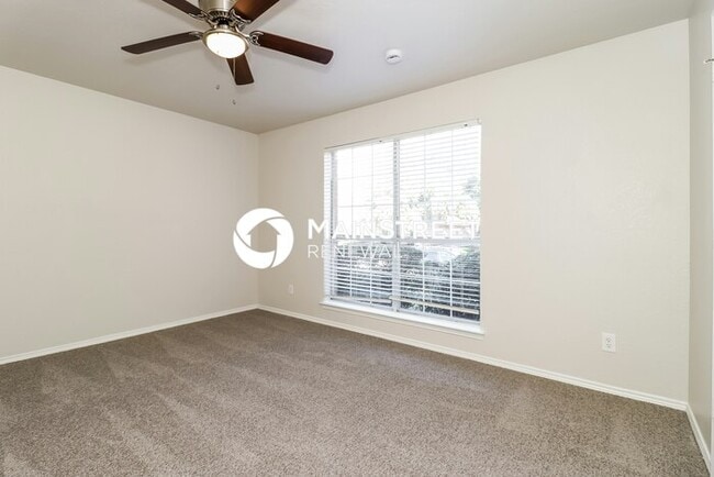 Building Photo - 3 Bedroom Pet-Friendly Home in Cedar Hill, TX with Main Street Renewal